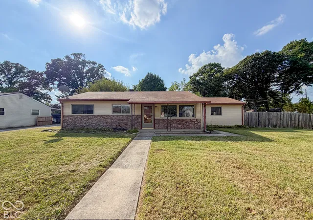 Photo 1 of Single family home for sale at 432 S Kenmore Rd, Indianapolis, IN 46219 | MLS# 22128476 | Listing updated on 2026-09-29