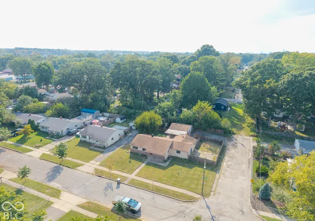 Photo 3 of Single family home for sale at 432 S Kenmore Rd, Indianapolis, IN 46219 | MLS# 22128476 | Listing updated on 2026-09-29