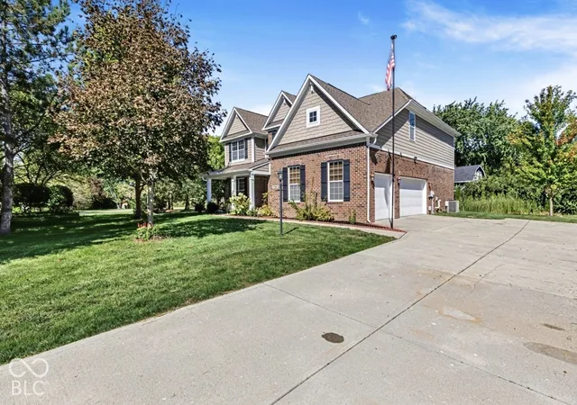 Photo 3 of Single family home for sale at 7522 Timberfield Ln, Indianapolis, IN 46259 | MLS# 22128486 | Listing updated on 2026-10-06