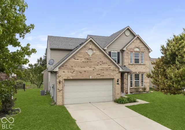 Photo 1 of Single family home for sale at 6552 Amherst Way, Zionsville, IN 46077 | MLS# 22128487 | Listing updated on 2026-10-05