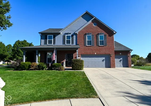 Single family home for sale at 195 Warrington Ct, Pittsboro, IN 46167 | MLS# 22128491