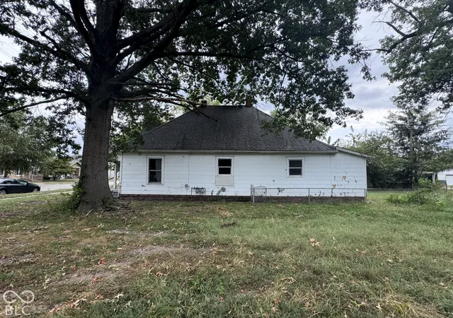 Photo 2 of Multi family home for sale at 1535 8th Avenue, Terre Haute, IN 47804 | MLS# 22128492 | Listing updated on 2026-09-28