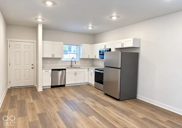 Photo 2 of Multi family home for sale at 806 Bates St, Indianapolis, IN 46202 | MLS# 22128499 | Listing updated on 2026-10-02