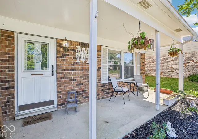 Photo 1 of Single family home for sale at 5501 Yeager Ct, Indianapolis, IN 46237 | MLS# 22128503 | Listing updated on 2026-09-30