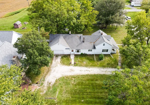 Photo 2 of Single family home for sale at 5538 W 300 South, New Palestine, IN 46163 | MLS# 22128511 | Listing updated on 2026-10-03