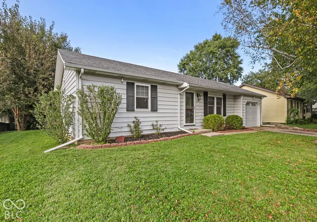 Photo 2 of Sale Pending at 2127 Manor Dr, Lebanon, IN 46052 | MLS# 22128512 | Listing updated on 2026-10-06