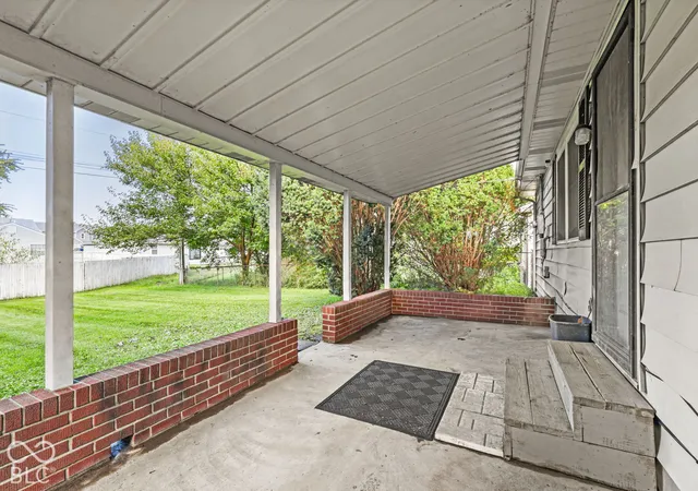 Photo 3 of Sale Pending at 2127 Manor Dr, Lebanon, IN 46052 | MLS# 22128512 | Listing updated on 2026-10-06
