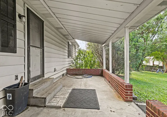 Photo 4 of Sale Pending at 2127 Manor Dr, Lebanon, IN 46052 | MLS# 22128512 | Listing updated on 2026-10-06
