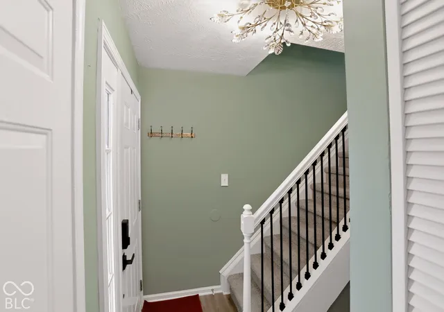 Photo 3 of Condo for sale at 6059 S Bay Dr, Indianapolis, IN 46250 | MLS# 22128513 | Listing updated on 2026-10-06