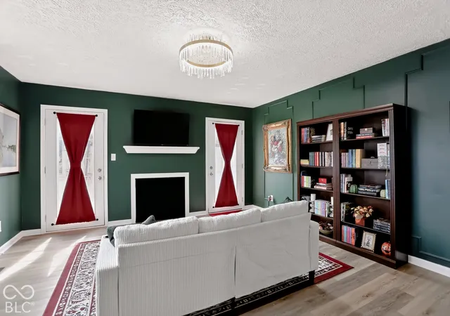 Photo 4 of Condo for sale at 6059 S Bay Dr, Indianapolis, IN 46250 | MLS# 22128513 | Listing updated on 2026-10-06