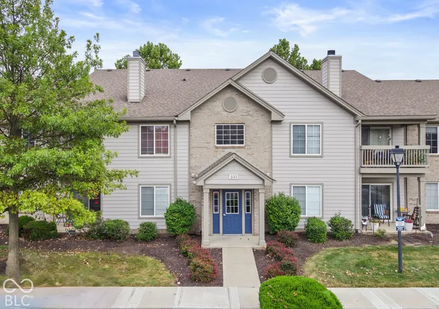 Condo for sale at 233 Legends Crk Pl #APT 208, Indianapolis, IN 46229 | MLS# 22128522
