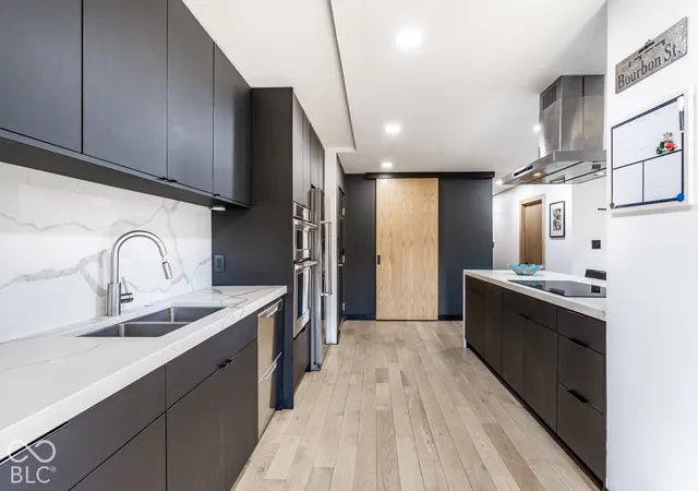 Photo 4 of Condo for sale at 25 E 40th Street #5A, Indianapolis, IN 46205 | MLS# 22128533 | Listing updated on 2026-10-09