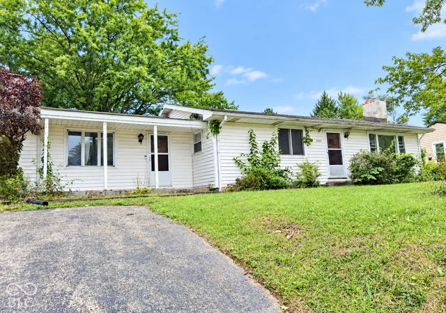 Photo 1 of Sale Pending at 3226 S Memorial Dr, New Castle, IN 47362 | MLS# 22128536 | Listing updated on 2026-10-02