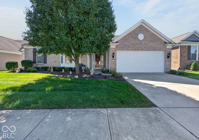 Photo 1 of Single family home for sale at 16171 Oakford Trl, Fishers, IN 46037 | MLS# 22128548 | Listing updated on 2026-10-01