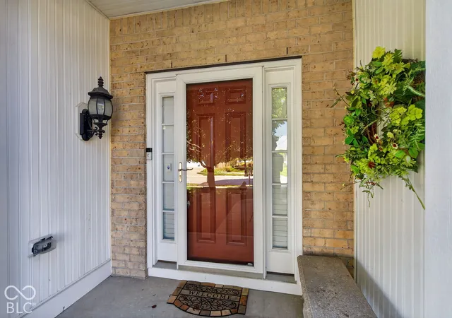 Photo 4 of Single family home for sale at 16171 Oakford Trl, Fishers, IN 46037 | MLS# 22128548 | Listing updated on 2026-10-01
