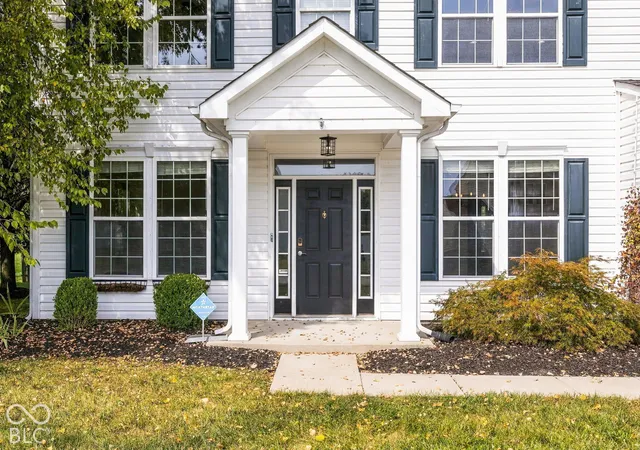Photo 2 of Sale Pending at 8306 Balmoral Ln, Avon, IN 46123 | MLS# 22128551 | Listing updated on 2026-10-08