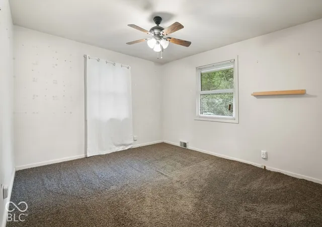 Photo 4 of Single family home for sale at 935 N Fenton Ave, Indianapolis, IN 46219 | MLS# 22128553 | Listing updated on 2026-09-29