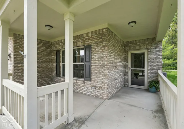 Photo 3 of Single family home for sale at 1430 Stoney Pointe Way, Avon, IN 46123 | MLS# 22128559 | Listing updated on 2026-09-29