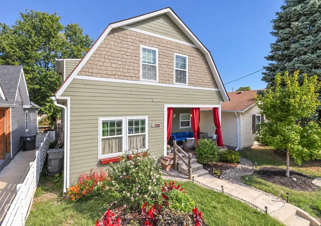 Photo 3 of Single family home for sale at 722 Terrace Ave, Indianapolis, IN 46203 | MLS# 22128565 | Listing updated on 2026-10-01