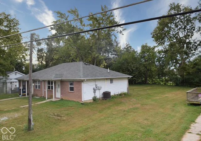 Photo 3 of Multi family home for sale at 1965 Mulberry St, Noblesville, IN 46060 | MLS# 22128571 | Listing updated on 2026-10-06