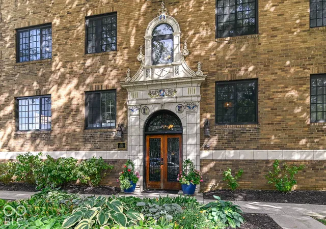 Photo 4 of Condo for sale at 5347 N College Ave #301, Indianapolis, IN 46220 | MLS# 22128578 | Listing updated on 2026-10-06