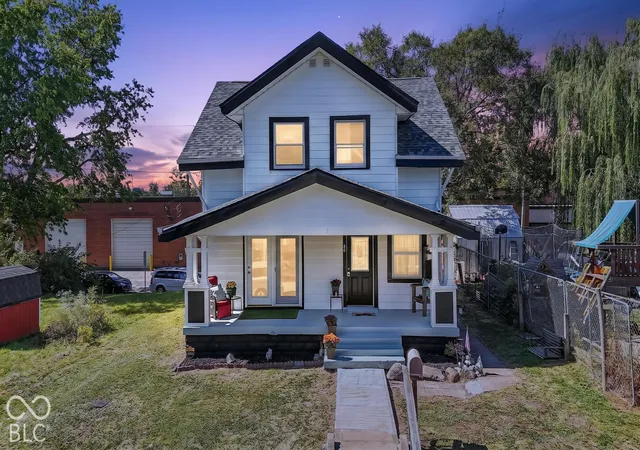Photo 1 of Single family home for sale at 20 Woodland Dr, Indianapolis, IN 46201 | MLS# 22128579 | Listing updated on 2026-10-05
