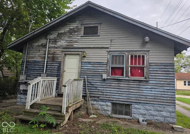 Photo 1 of Single family home for sale at 1007 E 30th Street, Anderson, IN 46016 | MLS# 22128583 | Listing updated on 2026-09-29