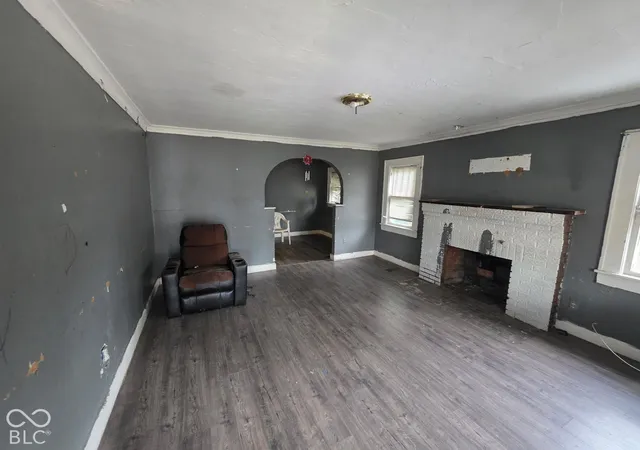 Photo 4 of Single family home for sale at 1007 E 30th Street, Anderson, IN 46016 | MLS# 22128583 | Listing updated on 2026-09-29