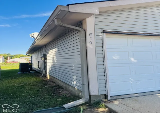 Photo 3 of Single family home for sale at 614 Deer Trl, Indianapolis, IN 46217 | MLS# 22128595 | Listing updated on 2026-10-07