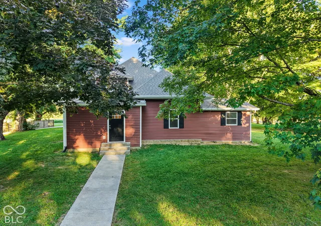 Photo 2 of Sale Pending at 3415 S County Rd 25 W, Greencastle, IN 46135 | MLS# 22128602 | Listing updated on 2026-10-02