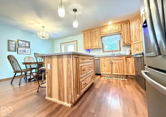 Photo 4 of Single family home for sale at 2902 W Stratford Cir, Crawfordsville, IN 47933 | MLS# 22128605 | Listing updated on 2026-10-02