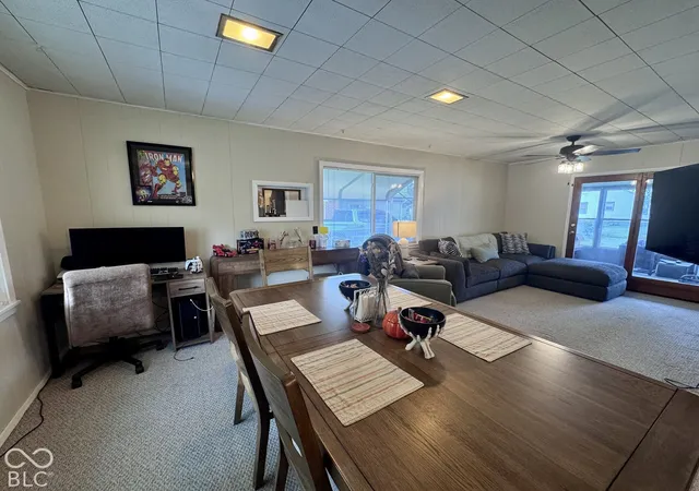 Photo 4 of Single family home for sale at 1412 Southside Dr, Crawfordsville, IN 47933 | MLS# 22128613 | Listing updated on 2026-10-02