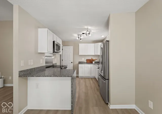 Photo 3 of Single family home for sale at 9904 Comb Run Ct, Avon, IN 46123 | MLS# 22128633 | Listing updated on 2026-10-01