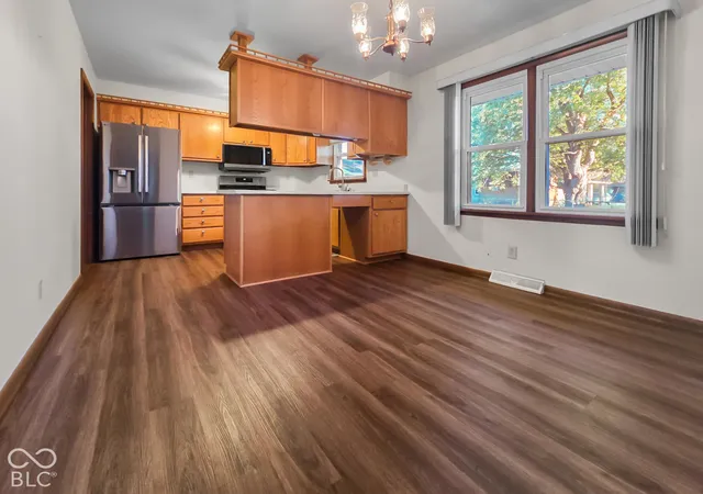 Photo 4 of Single family home for sale at 265 Taggart Dr, Seymour, IN 47274 | MLS# 22128635 | Listing updated on 2026-09-30