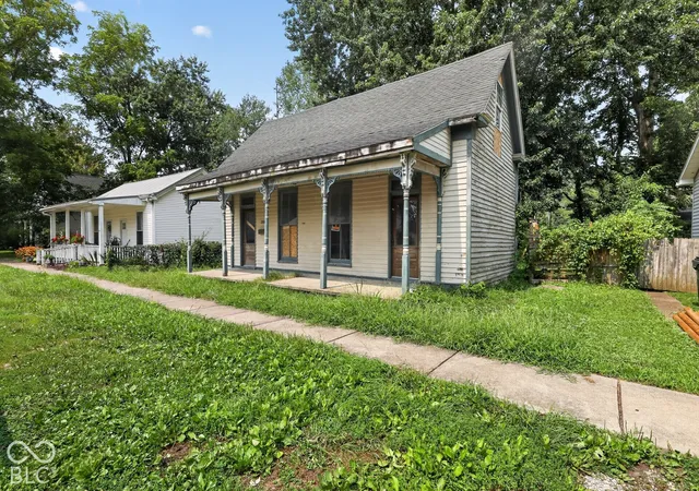 Single family home for sale at 306 E Pike St, Vevay, IN 47043 | MLS# 22128636