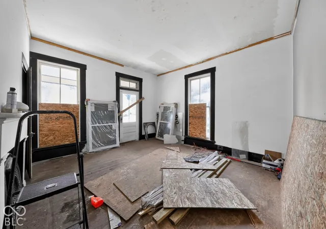 Photo 3 of Single family home for sale at 306 E Pike St, Vevay, IN 47043 | MLS# 22128636 | Listing updated on 2026-10-25
