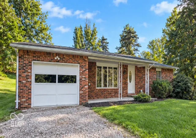 Photo 2 of Single family home for sale at 340 S State Hwy 7, North Vernon, IN 47265 | MLS# 22128640 | Listing updated on 2026-09-30