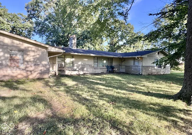 Photo 1 of Single family home for sale at 3299 Ashland Ave, Indianapolis, IN 46226 | MLS# 22128647 | Listing updated on 2026-10-09