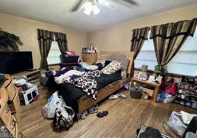 Photo 2 of Single family home for sale at 3299 Ashland Ave, Indianapolis, IN 46226 | MLS# 22128647 | Listing updated on 2026-10-09