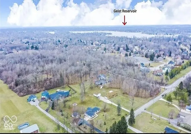 Photo 4 of Single family home for sale at 8530 N Carroll Rd, Indianapolis, IN 46236 | MLS# 22128657 | Listing updated on 2026-10-03