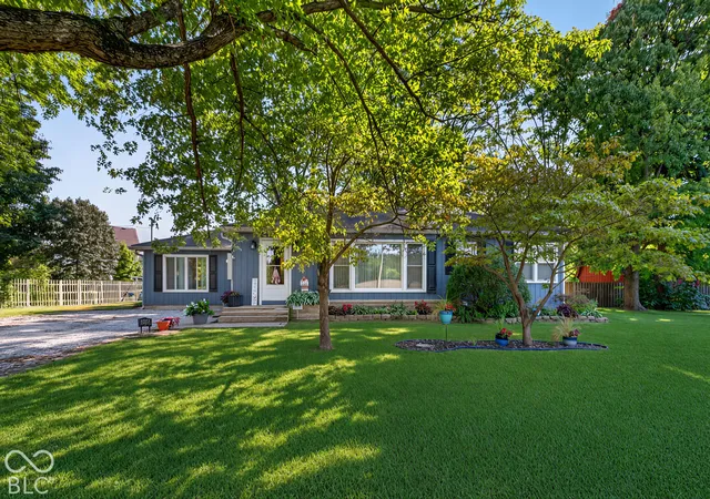 Photo 1 of Single family home for sale at 6205 W 300 South Rd, New Palestine, IN 46163 | MLS# 22128662 | Listing updated on 2026-10-05
