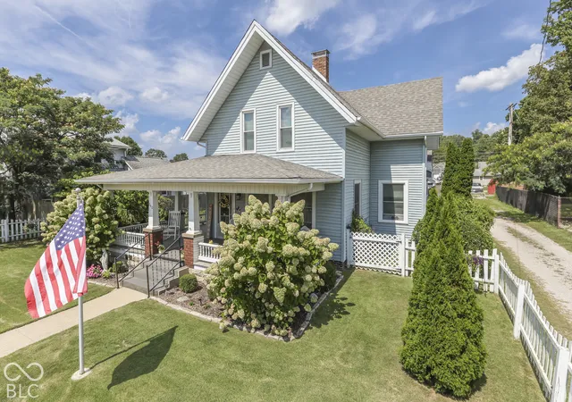 Photo 3 of Sale Pending at 840 E Washington St, Martinsville, IN 46151 | MLS# 22128664 | Listing updated on 2026-10-02