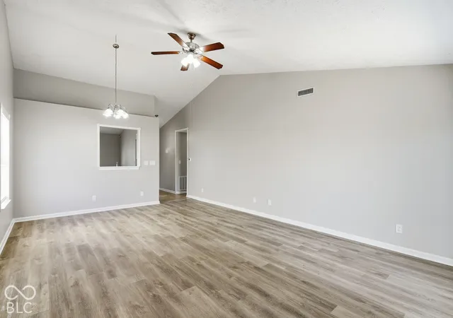 Photo 3 of Single family home for sale at 5220 Mesa Verde Dr, Indianapolis, IN 46237 | MLS# 22128665 | Listing updated on 2026-10-06