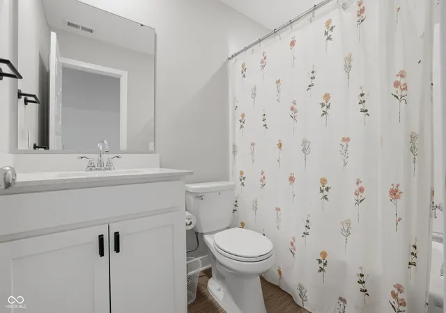 Photo 4 of Single family home for sale at 3241 Kent Dr, Brownsburg, IN 46112 | MLS# 22128675 | Listing updated on 2026-10-05