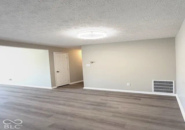 Photo 3 of Condo for sale at 1763 Wellesley #1i, Indianapolis, IN 46219 | MLS# 22128682 | Listing updated on 2026-09-30