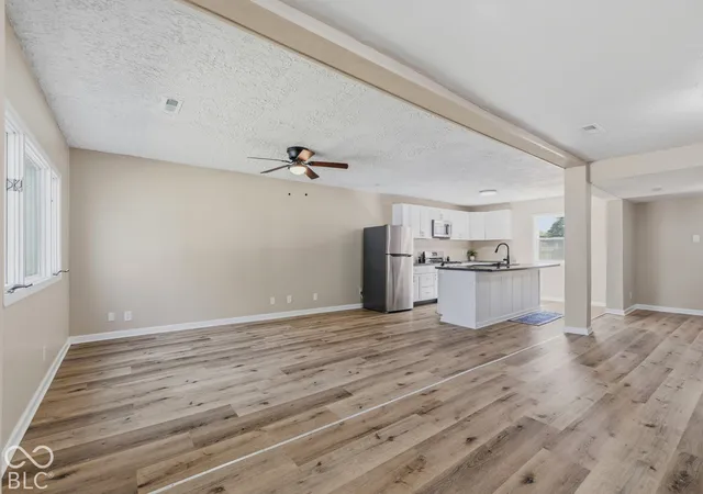Photo 4 of Single family home for sale at 1033 E 3rd Street, Greenfield, IN 46140 | MLS# 22128686 | Listing updated on 2026-09-30