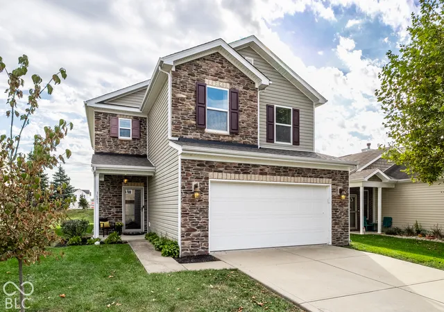 Photo 2 of Single family home for sale at 3681 White Cliff Way, Whitestown, IN 46075 | MLS# 22128689 | Listing updated on 2026-10-28