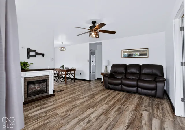 Photo 3 of Sale Pending at 760 S Marion St, Martinsville, IN 46151 | MLS# 22128693 | Listing updated on 2026-10-05