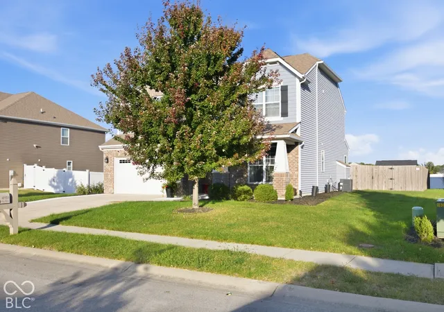 Photo 3 of Single family home for sale at 4911 Blue Marlin Way, Indianapolis, IN 46239 | MLS# 22128697 | Listing updated on 2026-10-09