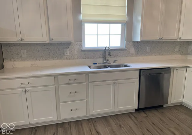 Photo 3 of Condo for sale at 320 Angelina Way, Avon, IN 46123 | MLS# 22128699 | Listing updated on 2026-10-03